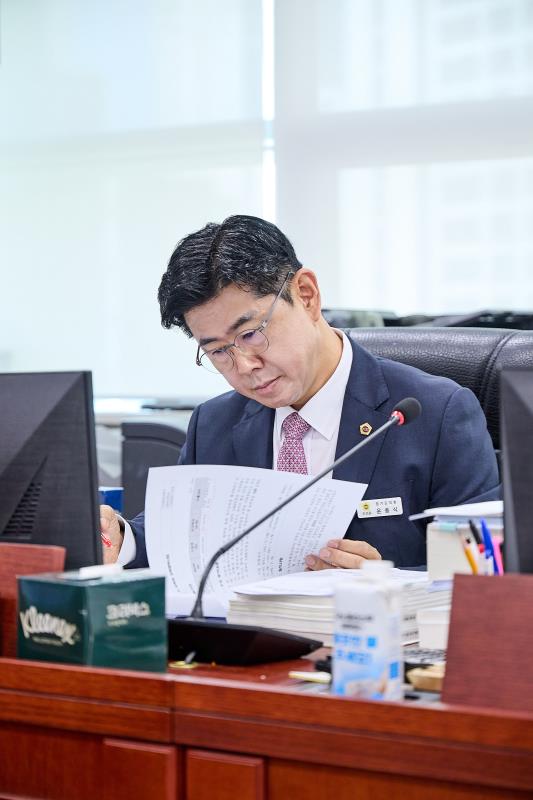 제393회 임시회 제4차 경기도청 예산결산특별위원회_3