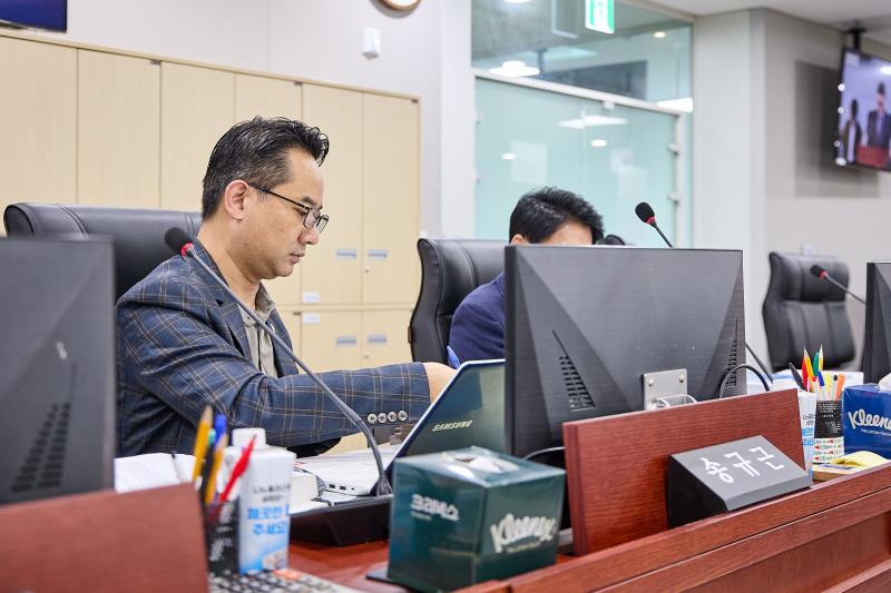 제393회 임시회 제4차 경기도청 예산결산특별위원회_3