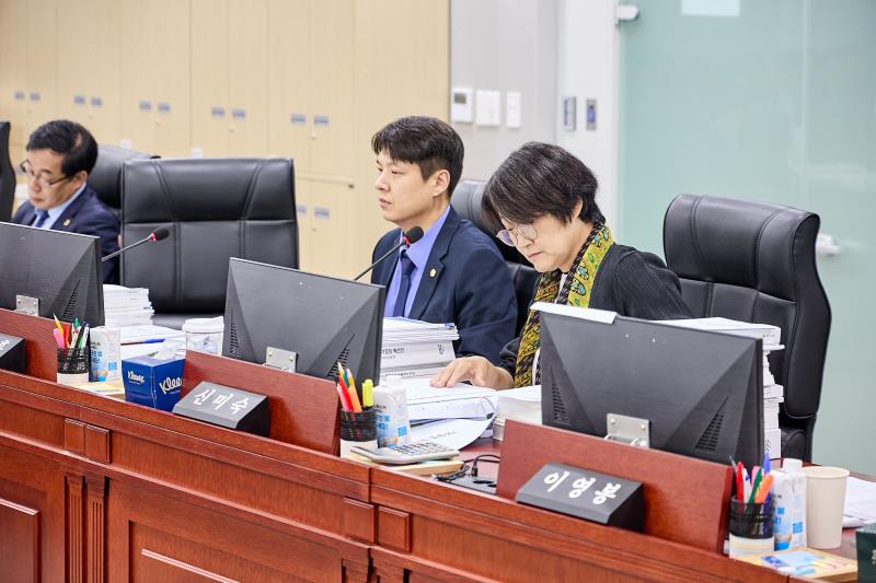 제393회 임시회 제4차 경기도청 예산결산특별위원회_6