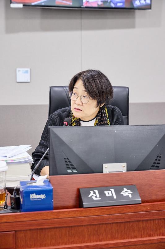 제393회 임시회 제4차 경기도청 예산결산특별위원회_10
