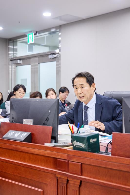 제393회 임시회 제4차 경기도청 예산결산특별위원회_8