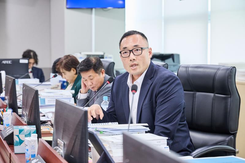 제393회 임시회 제4차 경기도청 예산결산특별위원회_5