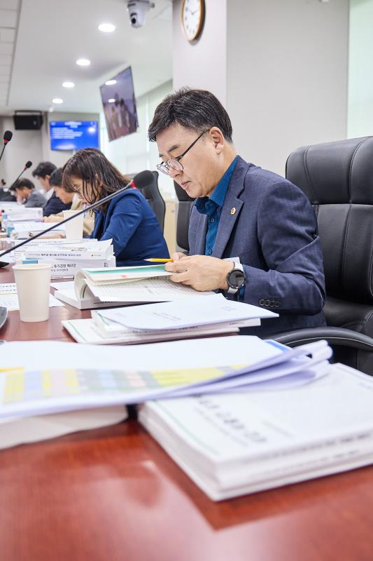 제393회 임시회 제4차 경기도청 예산결산특별위원회_2