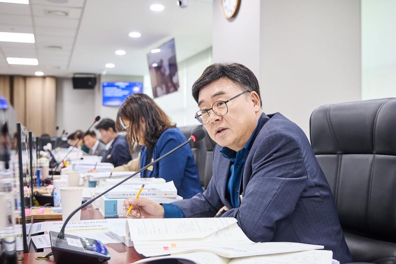 제393회 임시회 제4차 경기도청 예산결산특별위원회_5