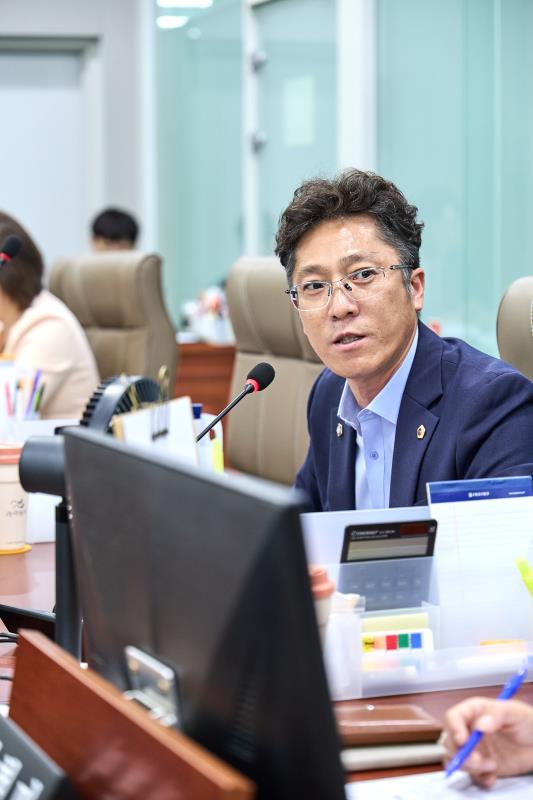 제393회 임시회 제2차 교육행정위원회_3