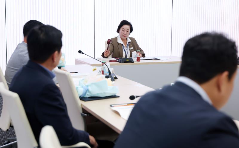 제12대 전반기 경기도의회 조례시행추진관리단 회의_7