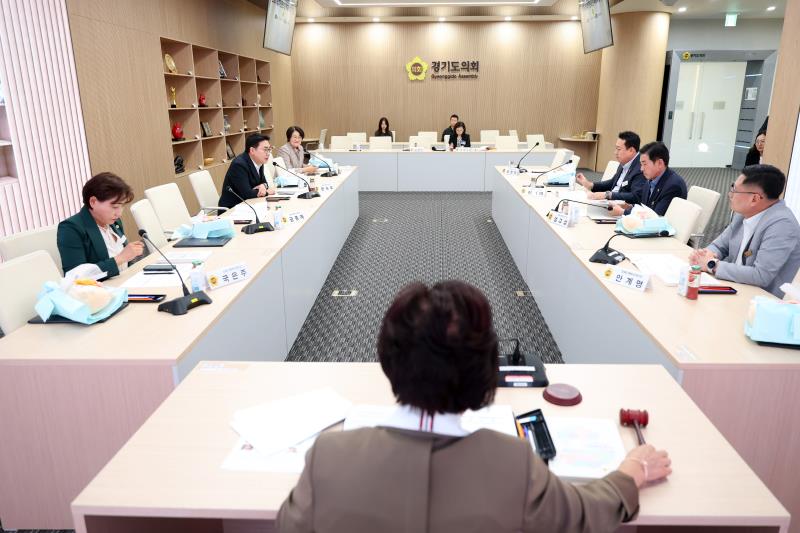 제12대 전반기 경기도의회 조례시행추진관리단 회의_8