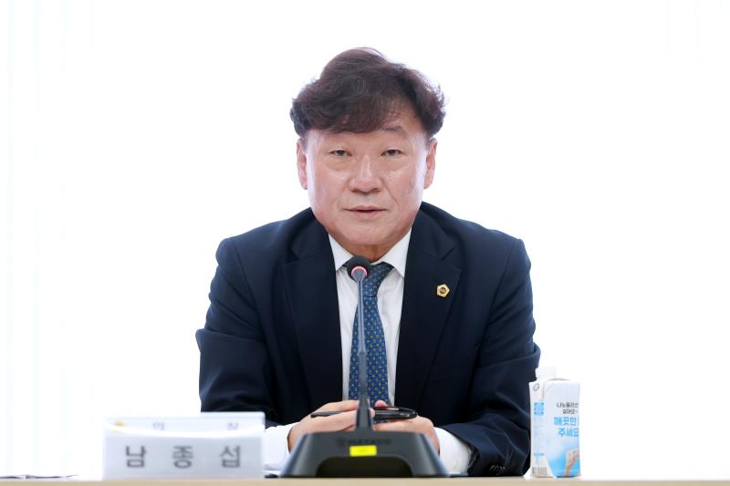 의장단, 교섭단체대표단, 상임위원장단 정담회_6