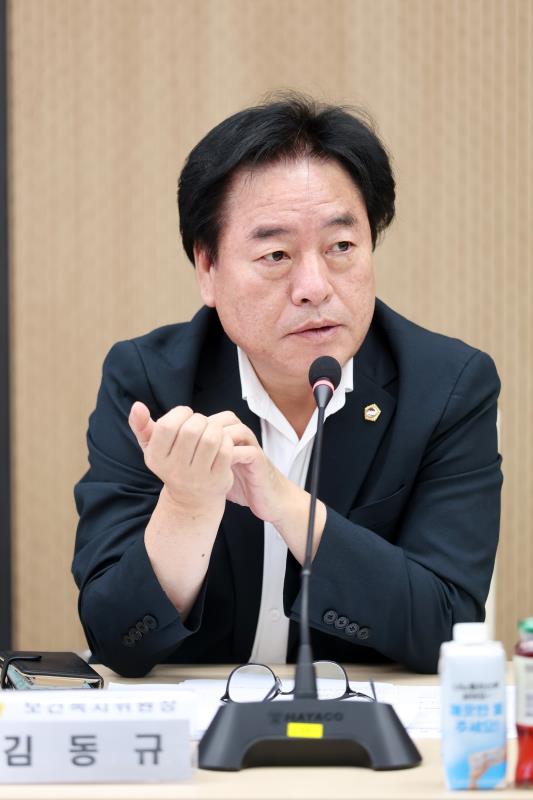 의장단, 교섭단체대표단, 상임위원장단 정담회_5