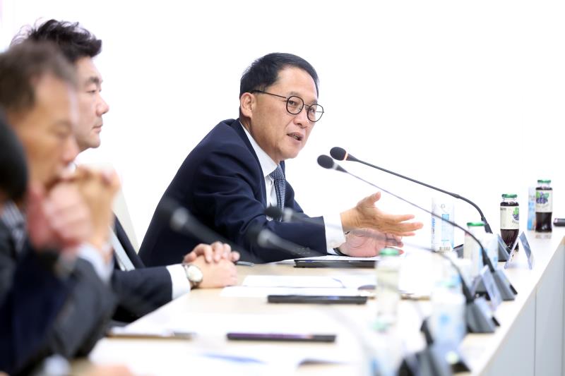 의장단, 교섭단체대표단, 상임위원장단 정담회_6