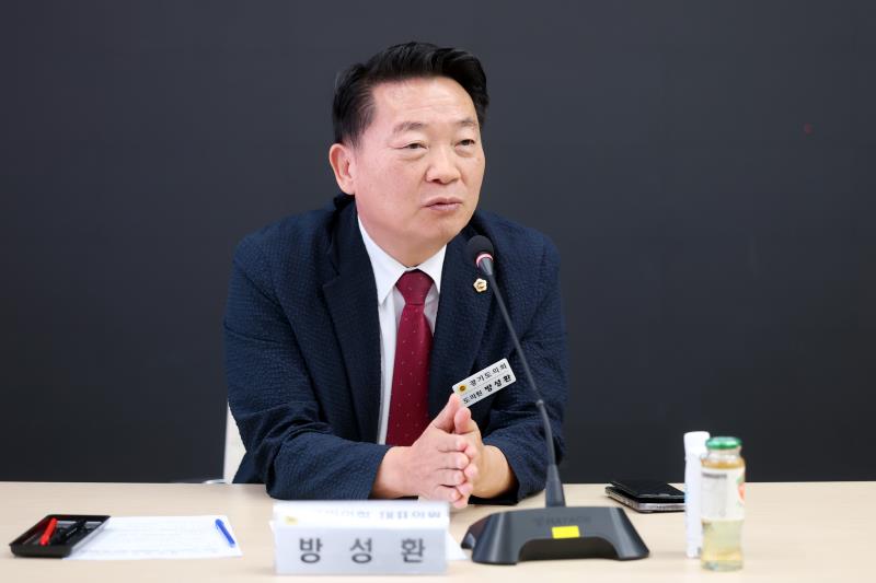 의장단, 교섭단체대표단, 상임위원장단 정담회_6