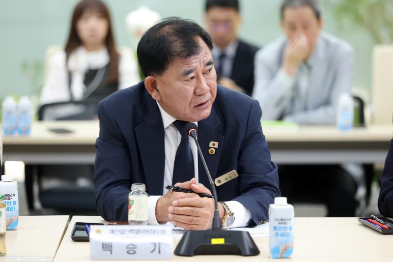 의장단, 교섭단체대표단, 상임위원장단 정담회_5