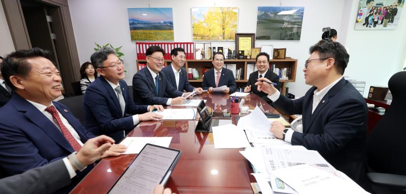 강명구 국회의원 접견_4