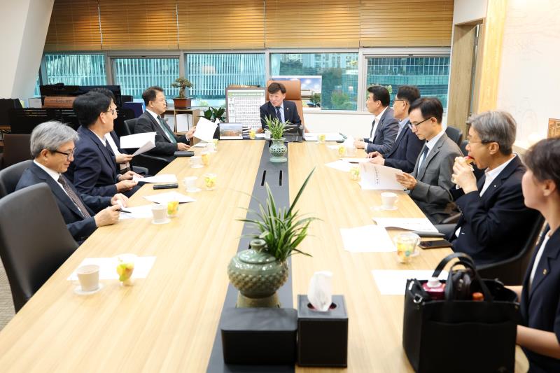기우회 12조 간담회 및 의회 견학_3