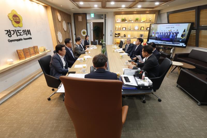 기우회 12조 간담회 및 의회 견학_7