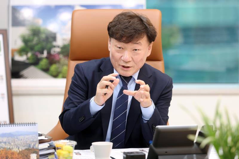 기우회 12조 간담회 및 의회 견학_10