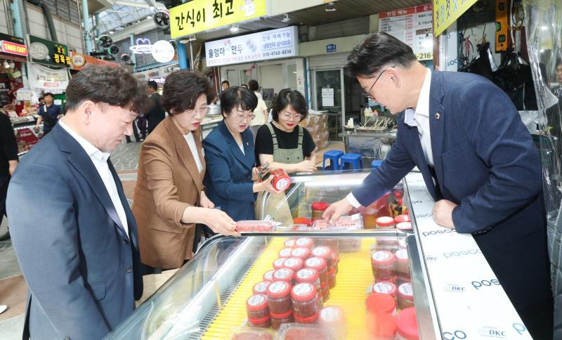 남종섭 의장 찾아가는 도의회 민생현장 구매탄시장 방문_10