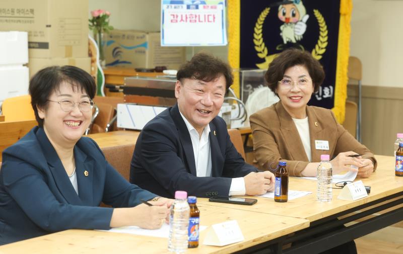 남종섭 의장 찾아가는 도의회 민생현장 구매탄시장 방문_9