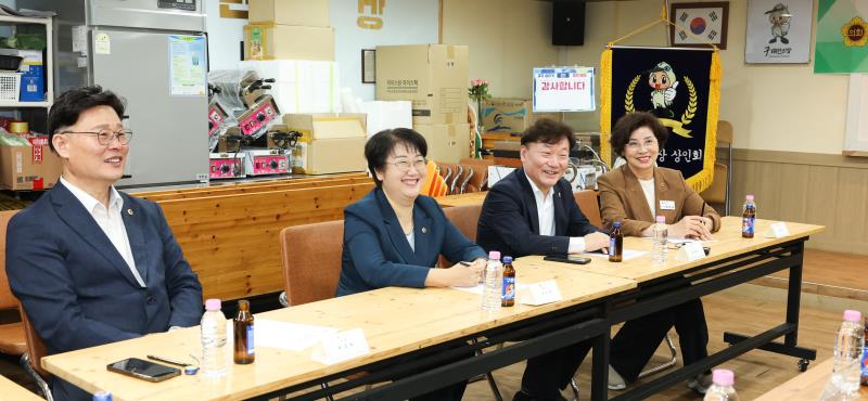 남종섭 의장 찾아가는 도의회 민생현장 구매탄시장 방문_10