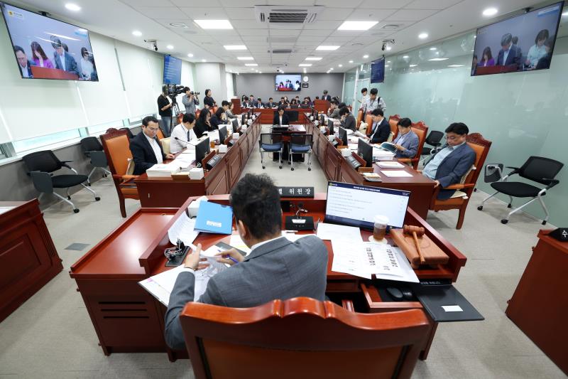 제393회 임시회 제1차 의회운영위원회_8