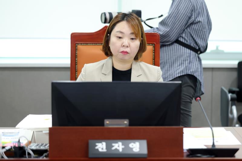제393회 임시회 제1차 의회운영위원회_6