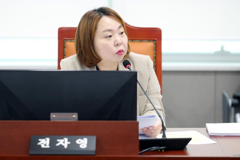 제393회 임시회 제1차 의회운영위원회_8