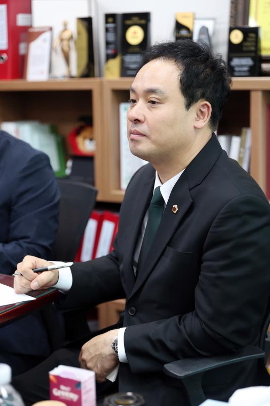 강명구 국회의원 접견_8