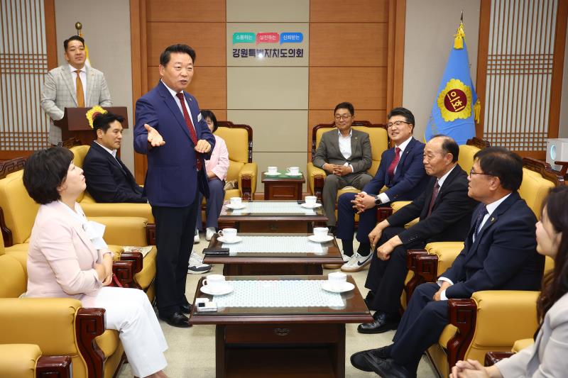 경기도의회, 서울특별시의회, 충북도의회 교섭단체 국민의힘 원내대표단 간담회_5