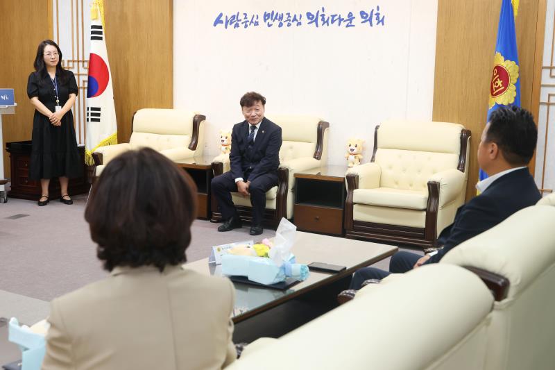경기도의회 입법정책위원회 위촉식_7