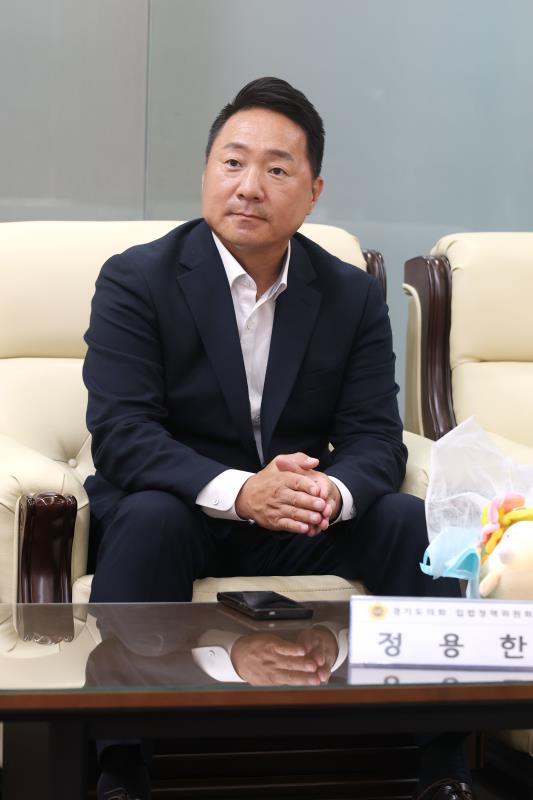 경기도의회 입법정책위원회 위촉식_8