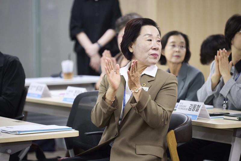 AI 시대, 경기도민의 디저털 평생학습권 정책토론회_3