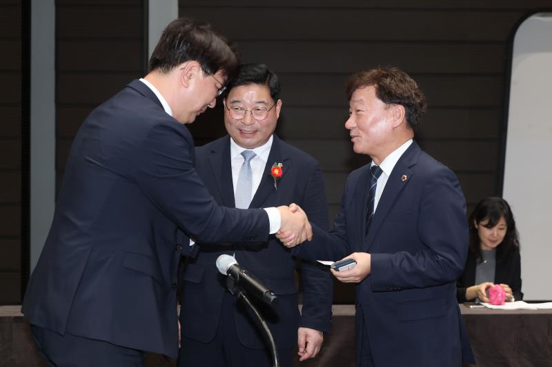 대한민국시도의회운영위원장협의회 제12대 전반기 제2차 정기회_9