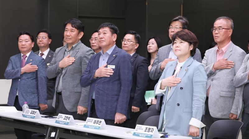 경기도 지속가능한 도로포장 유지관리 지원조례 공청회(고찬석 위원장)_2