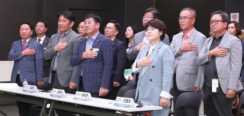 경기도 지속가능한 도로포장 유지관리 지원조례 공청회(고찬석 위원장)_3
