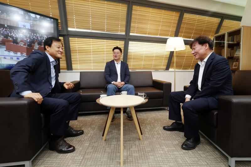 장현국 전 경기도의회 의장 접견_3