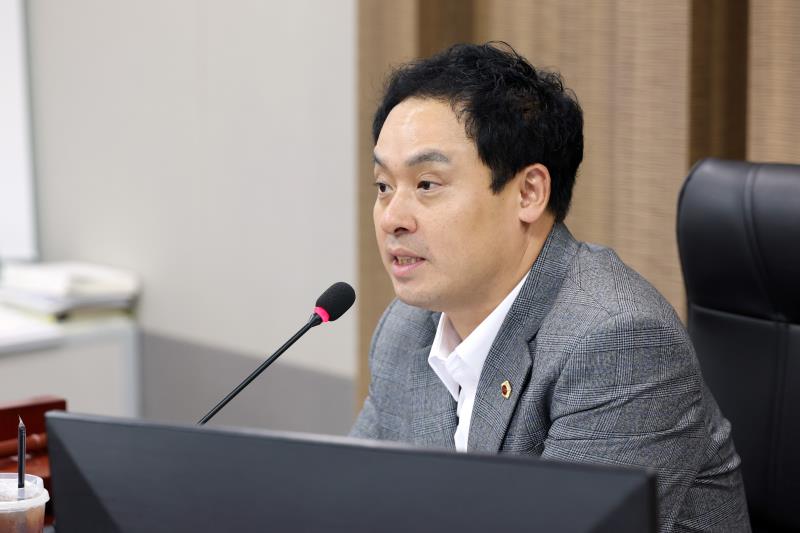 경기도  AI 인재 양성을 위한 정책 개선 방안 정책연구용역 착수보고회_9