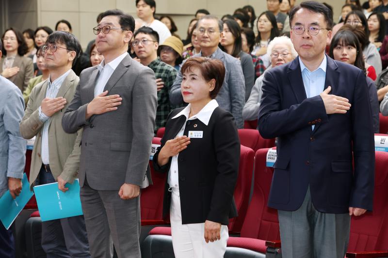 통합돌봄 및 미래형 복지 구현을 위한 '노인복지관 중심 전달체계 확립 및 선배시민 활성화' 정책토론회_4