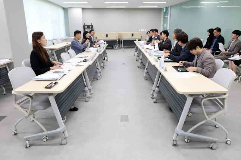 경기도의회 더불어민주당 본예산 대비 자치행정국 보고_3