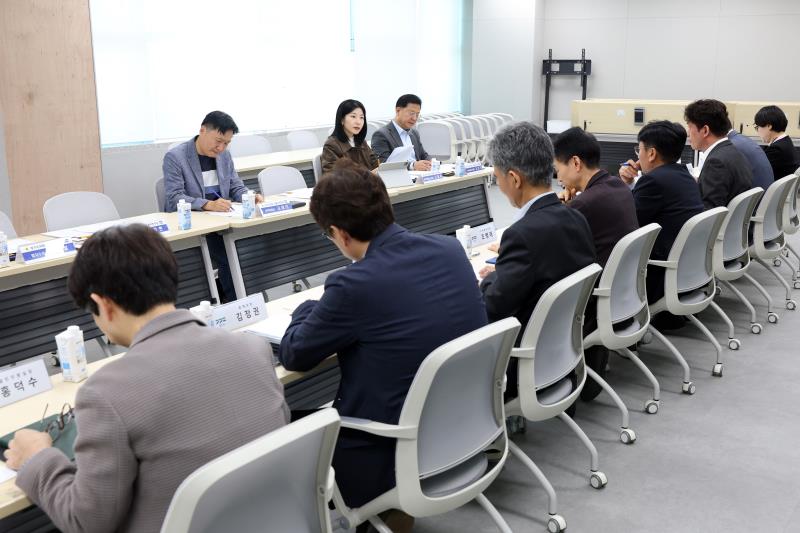 경기도의회 더불어민주당 본예산 대비 자치행정국 보고_4